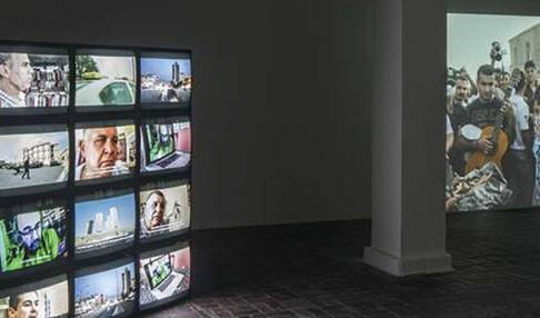 thumb for BASICS OF MOVING IMAGE II &ndash; MOVING IMAGE IN SPACE